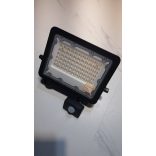 Led reflektor 30W, 4000K, fekete ház, OSRAM chip, PIR mozgás érzékelő