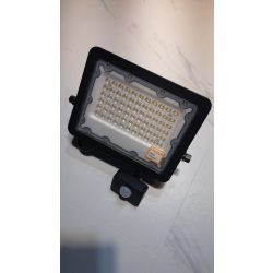   Led reflektor 30W, 4000K, fekete ház, OSRAM chip, PIR mozgás érzékelő